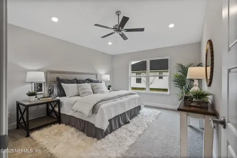8223 Helmsley Boulevard Jacksonville FL 32219