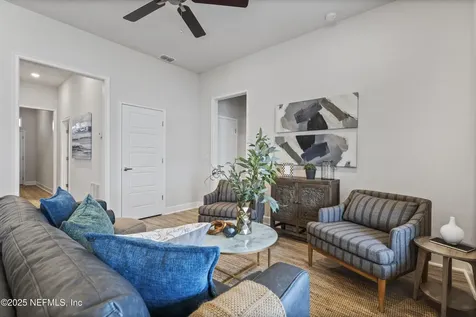 8223 Helmsley Boulevard Jacksonville FL 32219