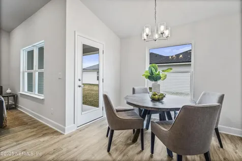 8223 Helmsley Boulevard Jacksonville FL 32219