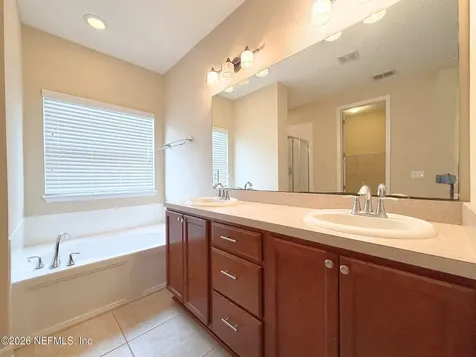 1487 Falabella Drive Jacksonville FL 32218