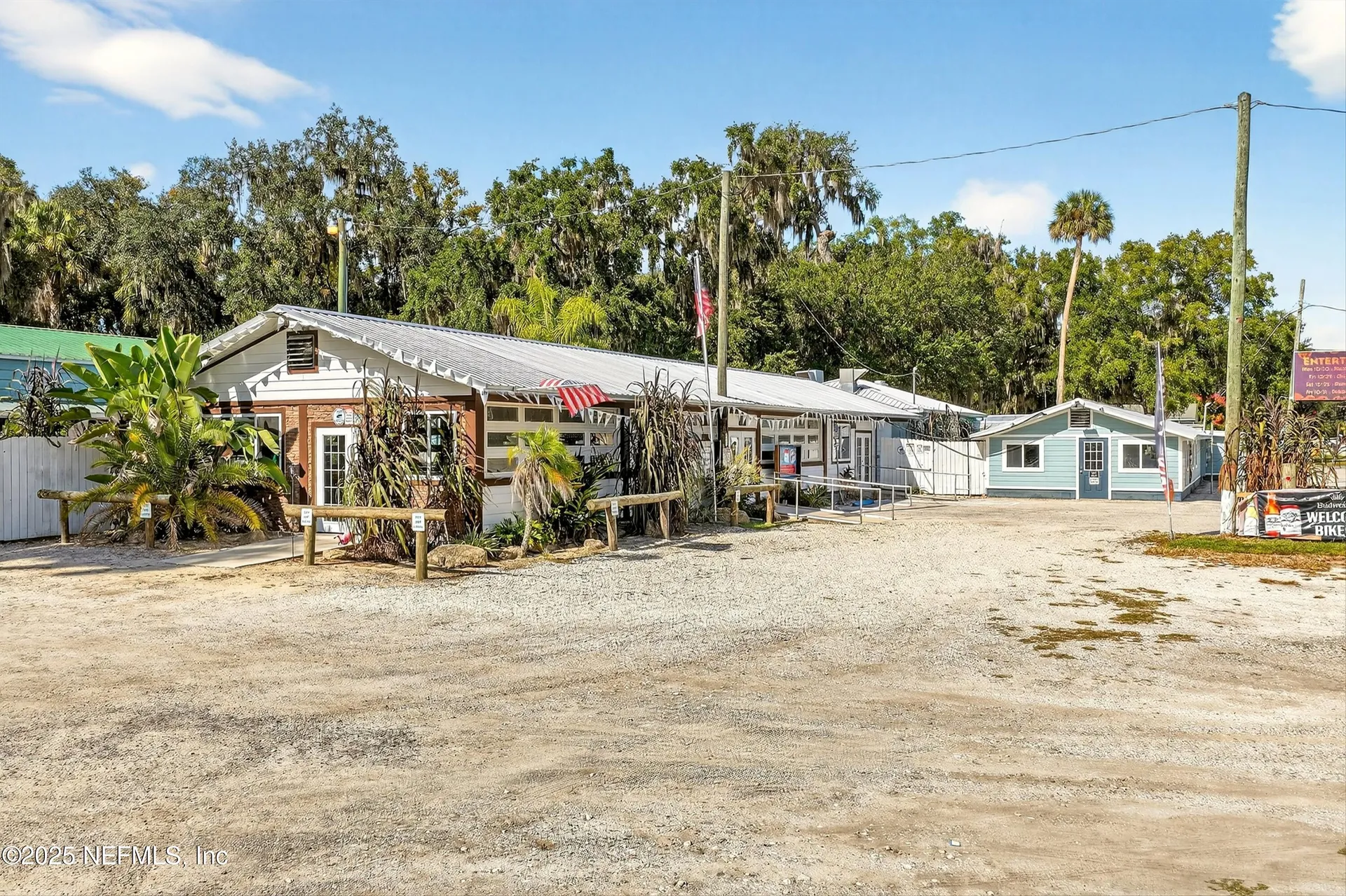 765 3rd Avenue Welaka FL 32189