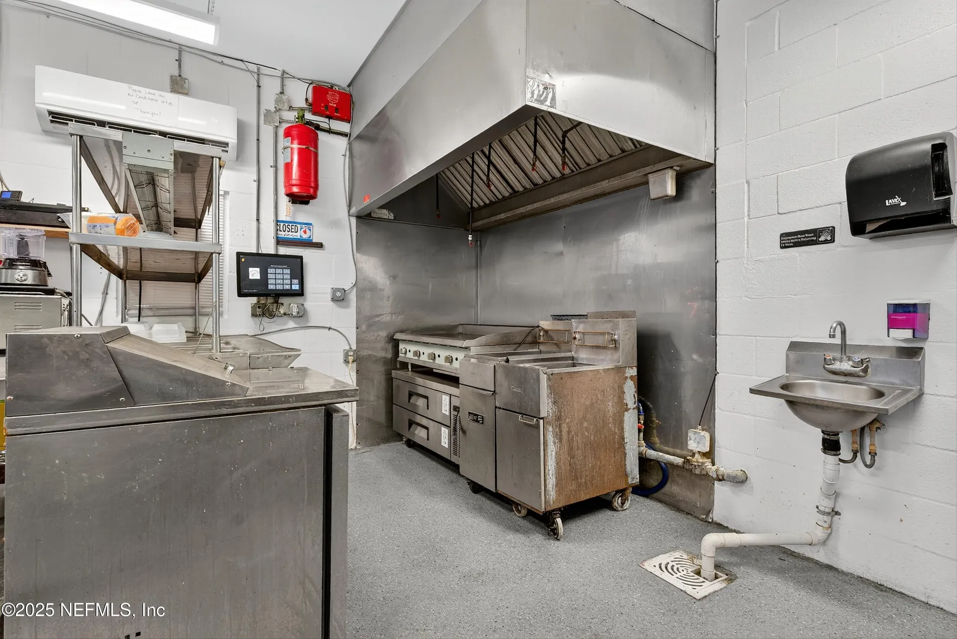 765 3rd Avenue Welaka FL 32189