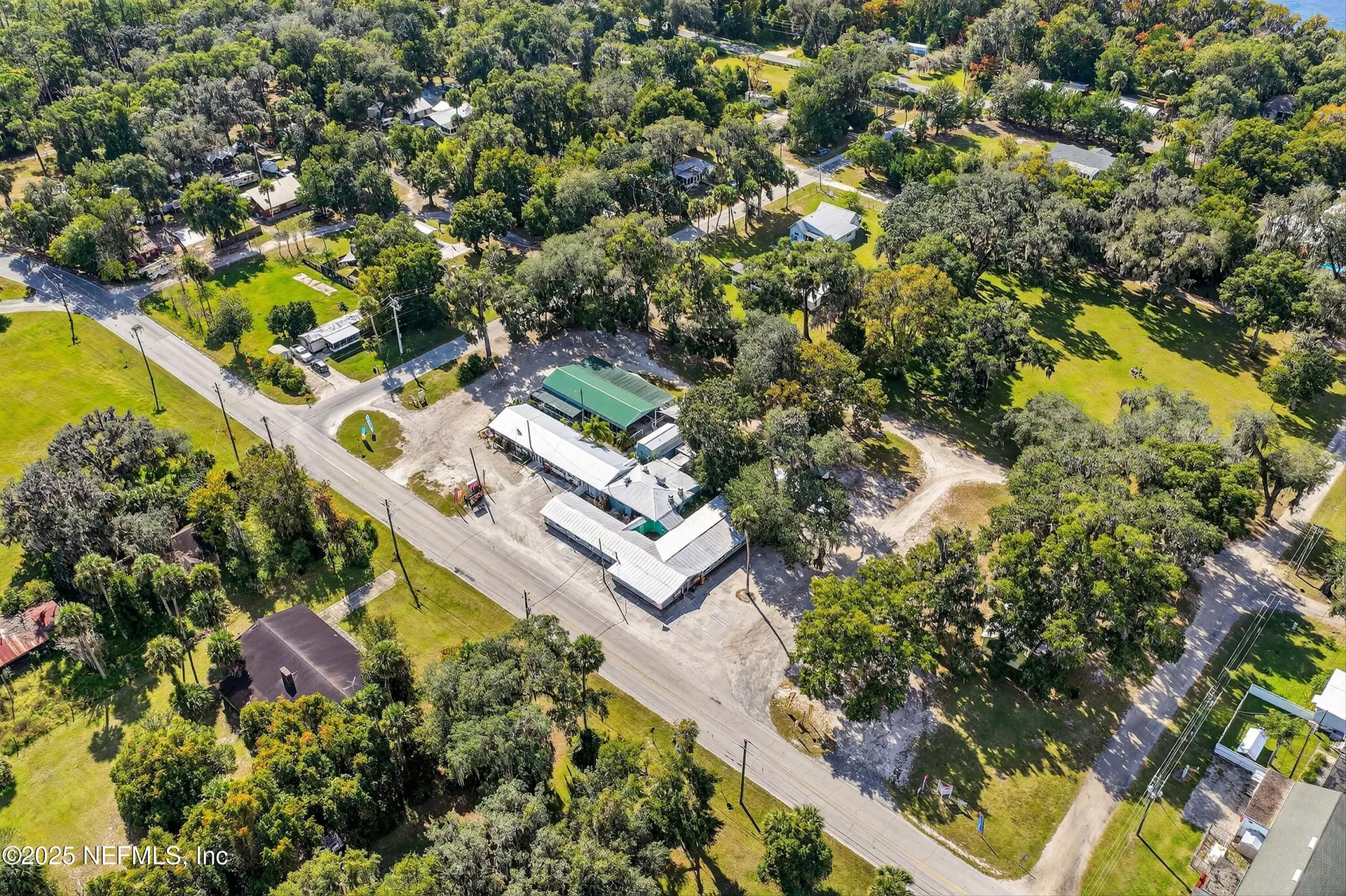 765 3rd Avenue Welaka FL 32189