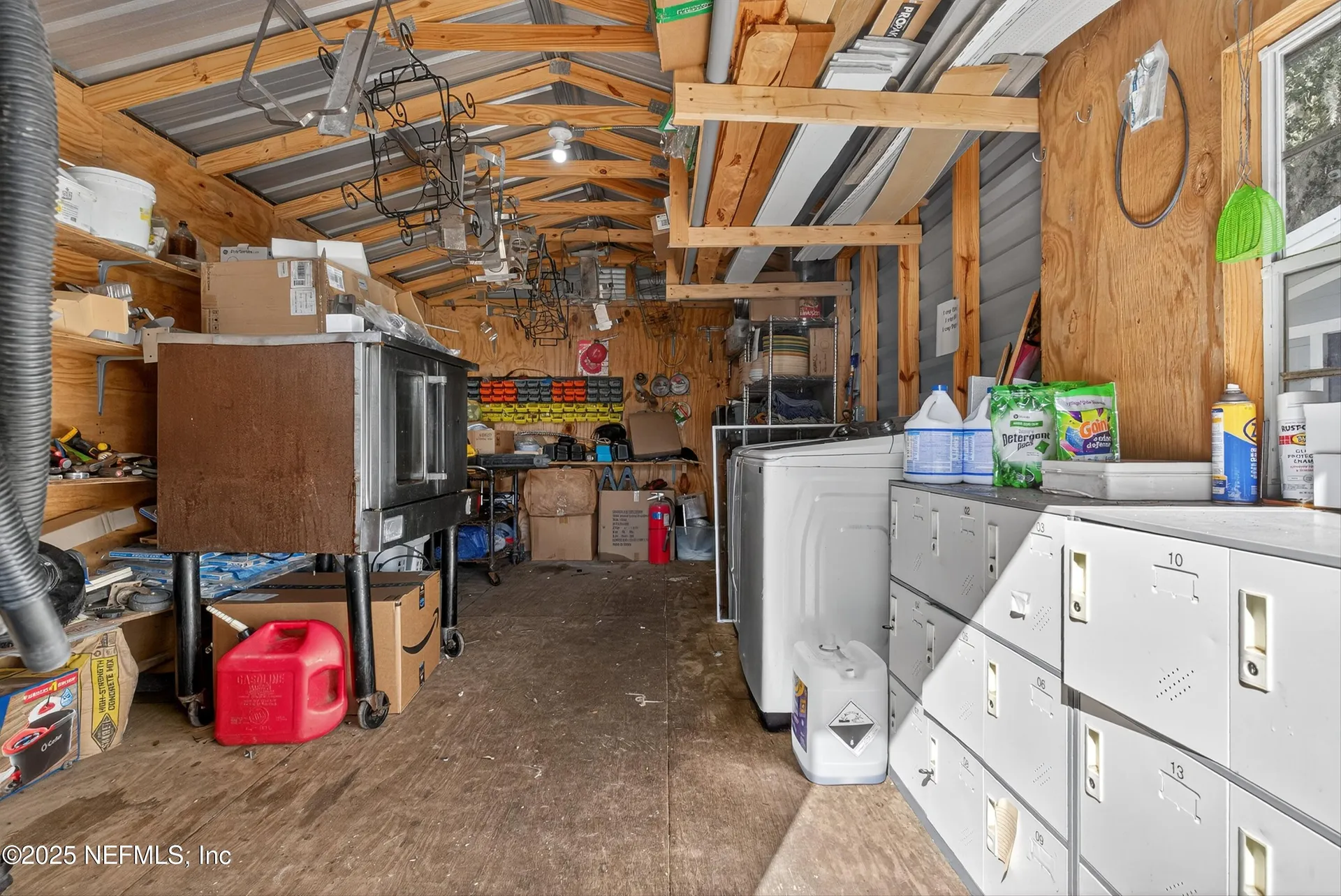 765 3rd Avenue Welaka FL 32189