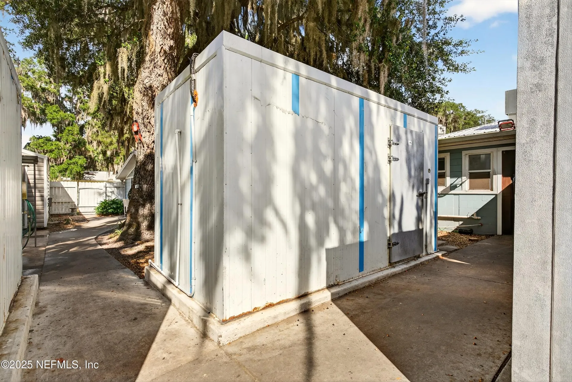 765 3rd Avenue Welaka FL 32189