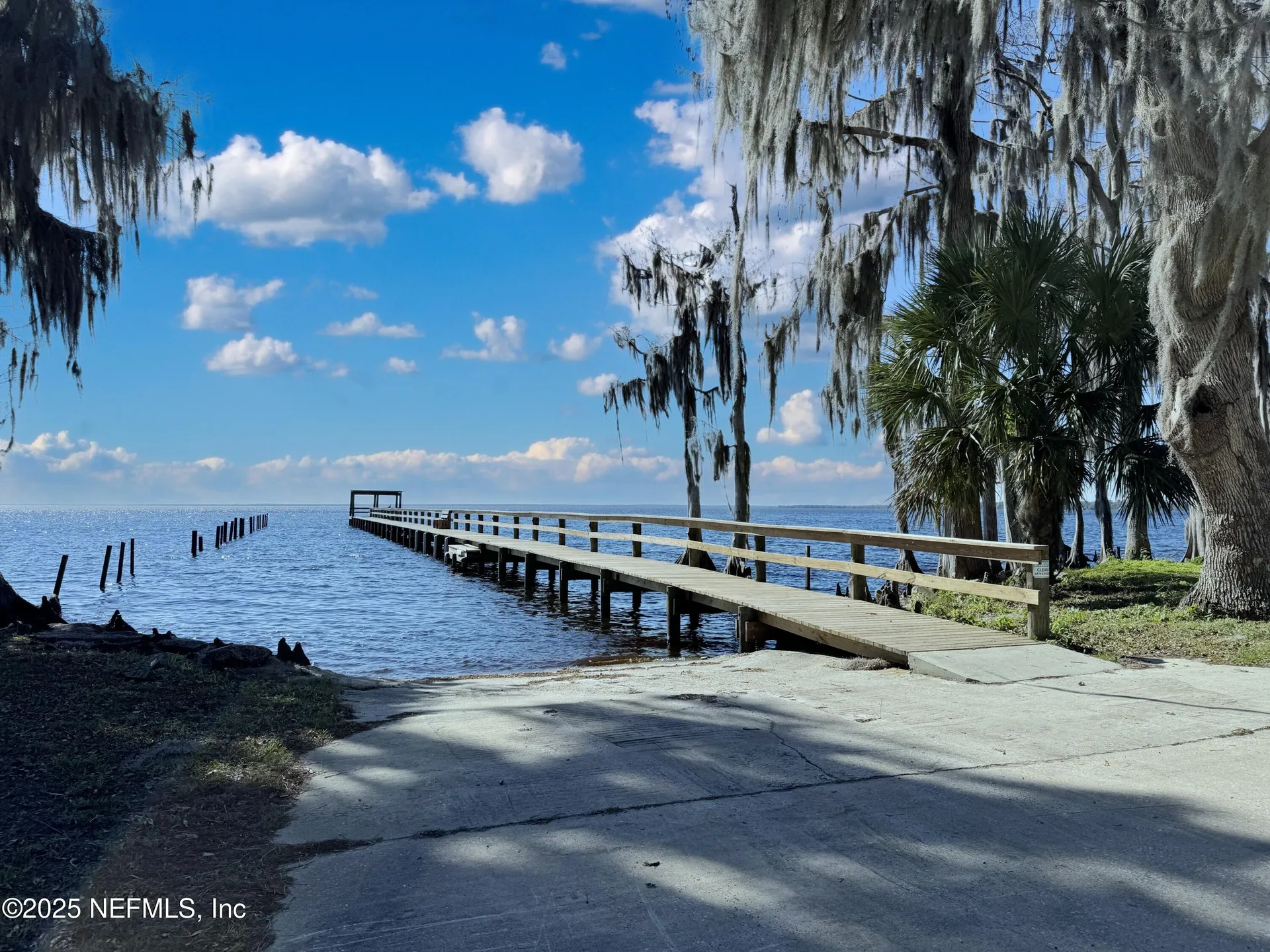 121 Stella Road Georgetown FL 32139