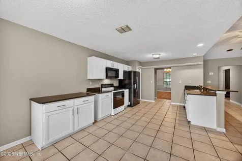 6819 Mcmullin Street Jacksonville FL 32210