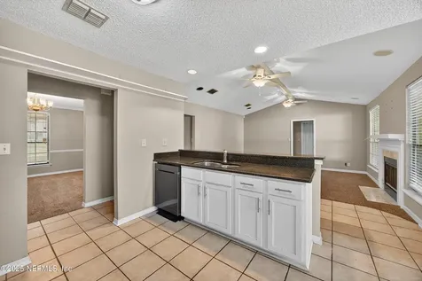6819 Mcmullin Street Jacksonville FL 32210