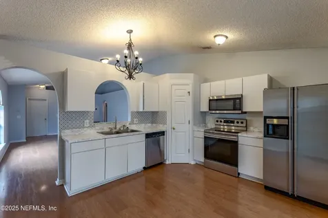 7234 Lawn Tennis Lane Jacksonville FL 32277