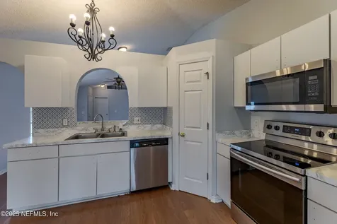 7234 Lawn Tennis Lane Jacksonville FL 32277