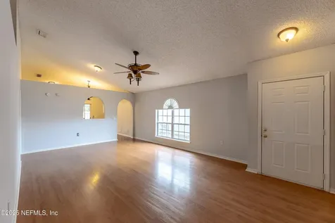 7234 Lawn Tennis Lane Jacksonville FL 32277