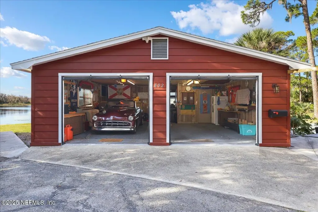 802 Lemon Avenue Crescent City FL 32112