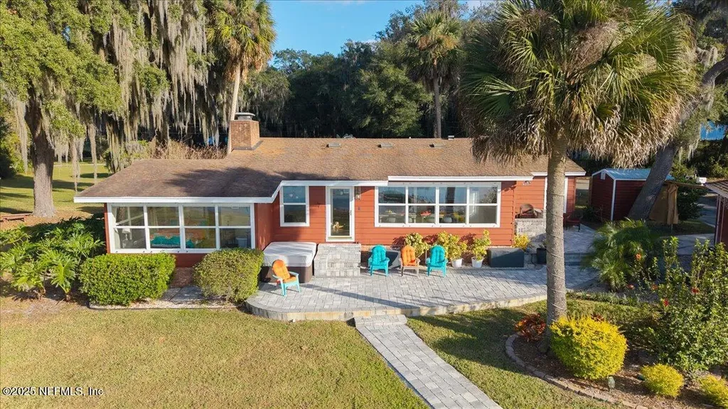 802 Lemon Avenue Crescent City FL 32112