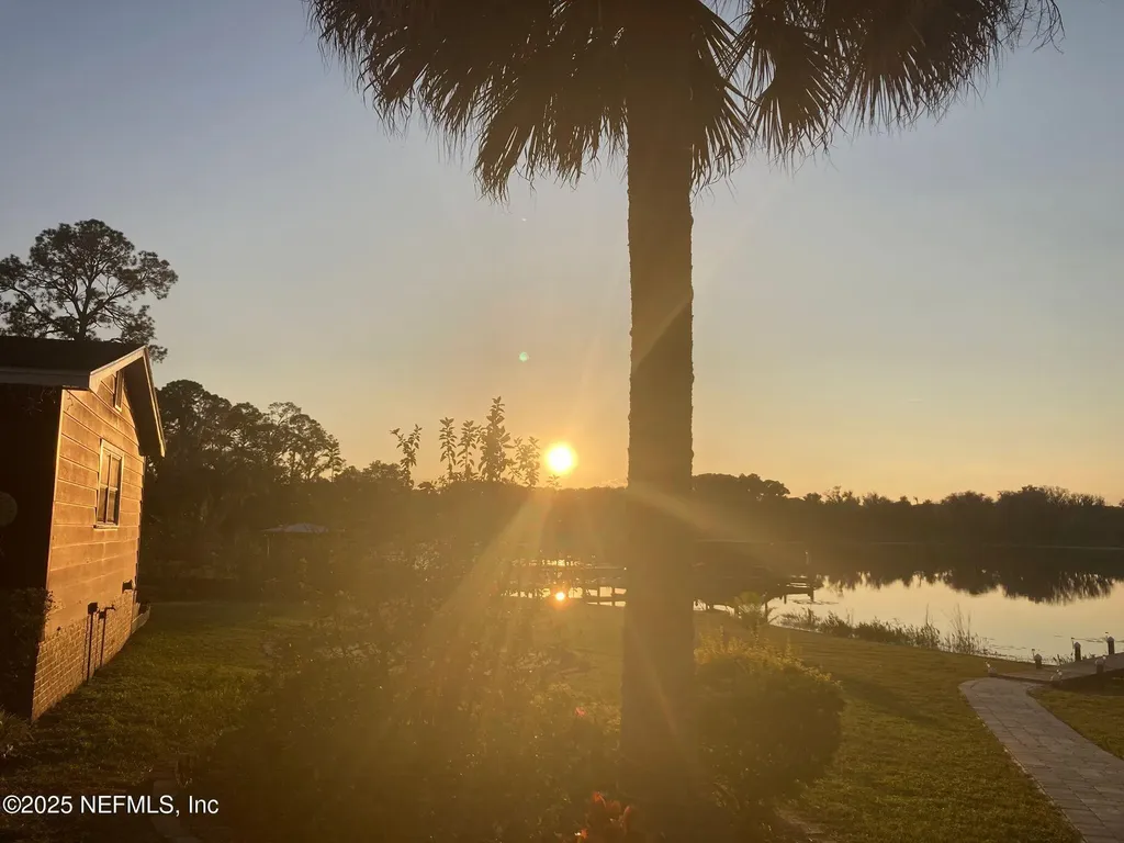 802 Lemon Avenue Crescent City FL 32112
