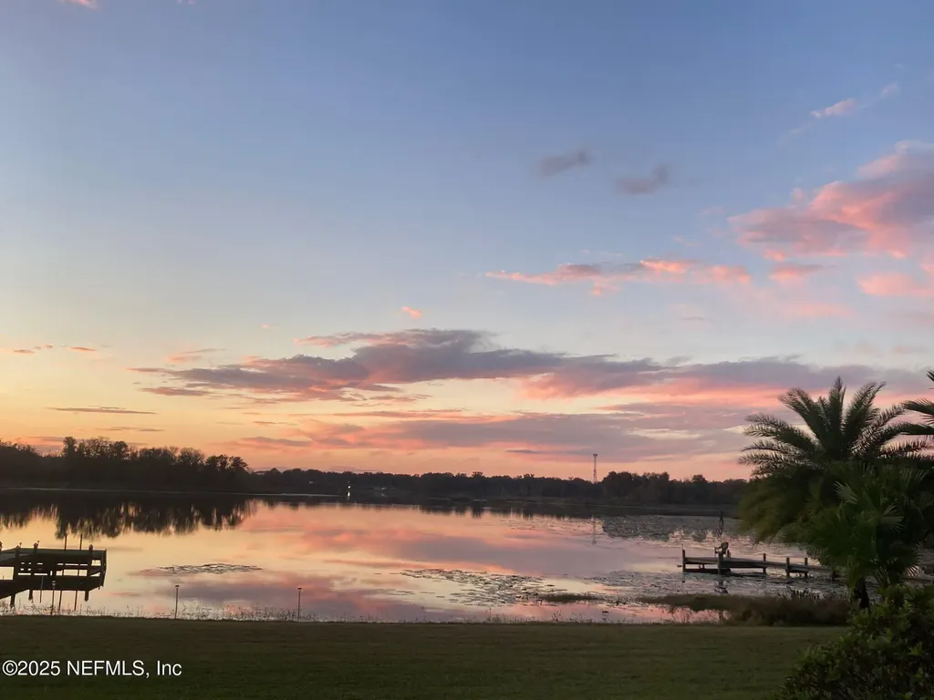 802 Lemon Avenue Crescent City FL 32112
