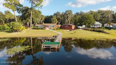 802 Lemon Avenue Crescent City FL 32112