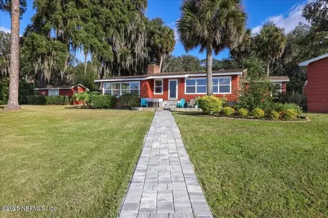 802 Lemon Avenue Crescent City FL 32112