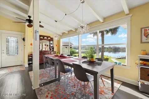 802 Lemon Avenue Crescent City FL 32112