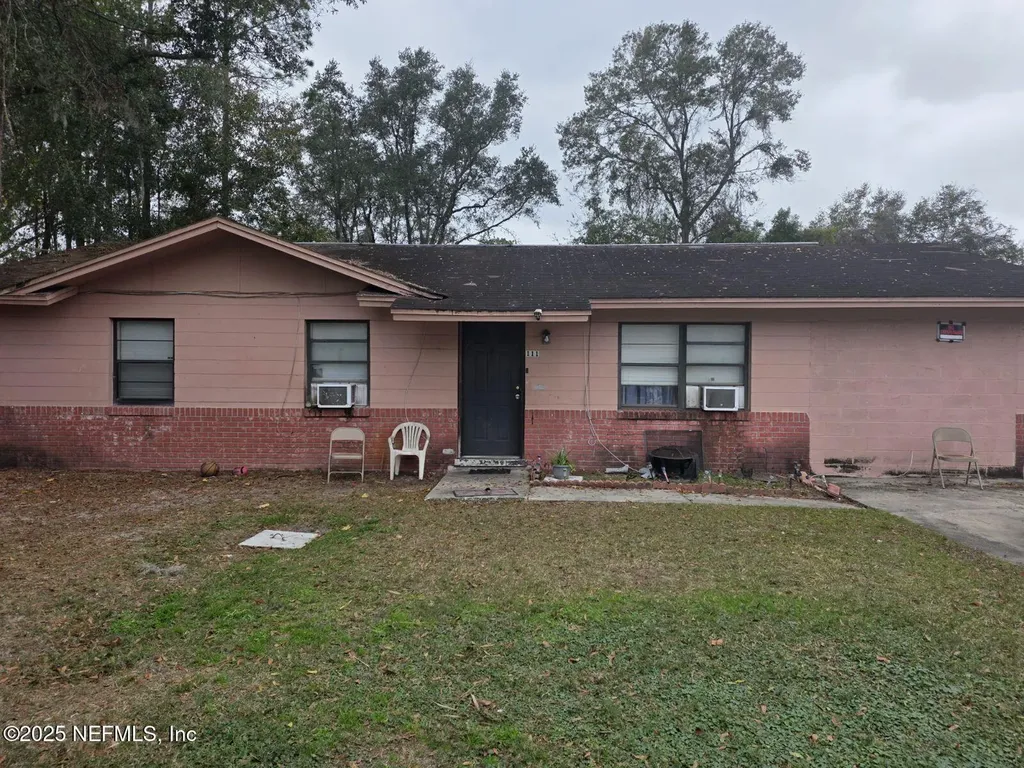 111 Elm Avenue Palatka FL 32177