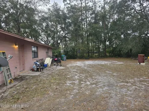 111 Elm Avenue Palatka FL 32177