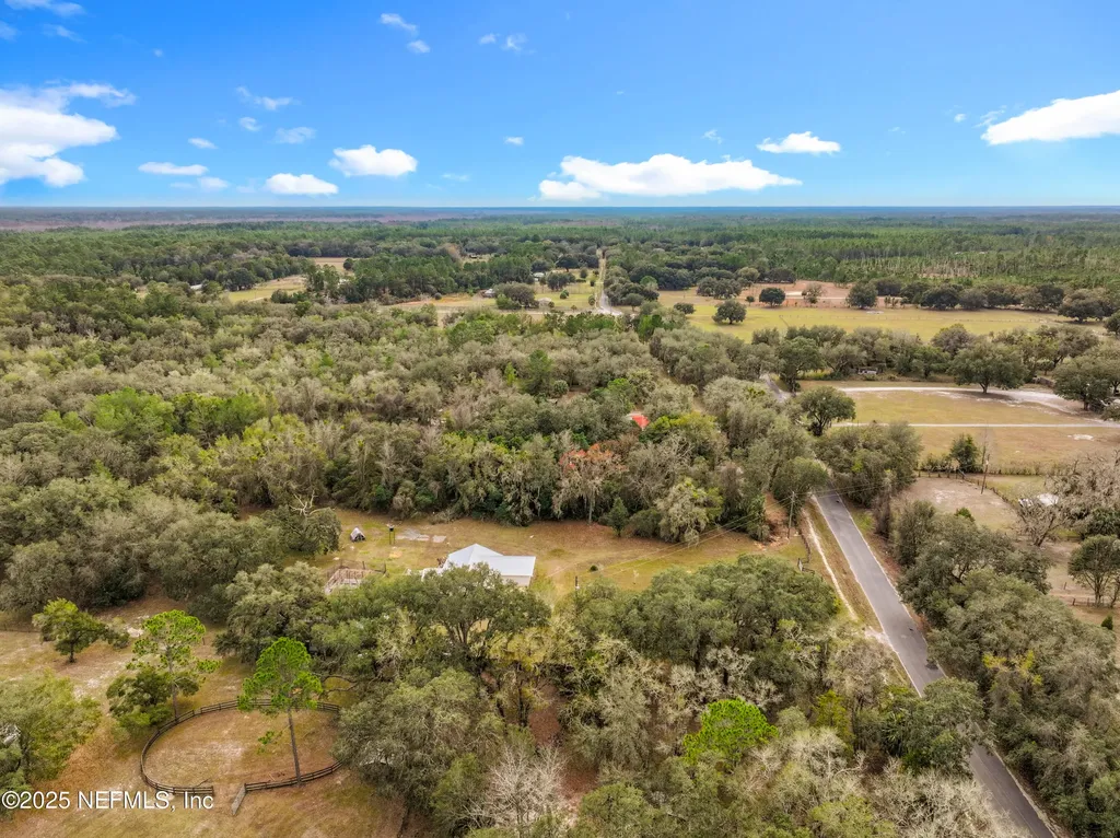 22695 NE 130th Court Road Fort Mccoy FL 32134