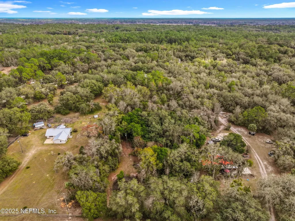 22695 NE 130th Court Road Fort Mccoy FL 32134