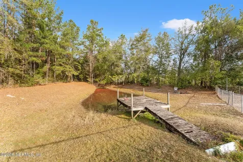 482 N 3rd Street Macclenny FL 32063