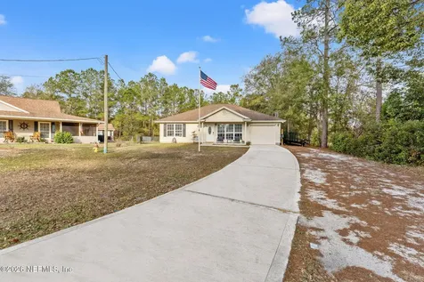 482 N 3rd Street Macclenny FL 32063