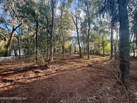 892 Lake Shore Terrace Interlachen FL 32148
