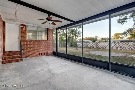 8559 Lamanto Avenue N Jacksonville FL 32211