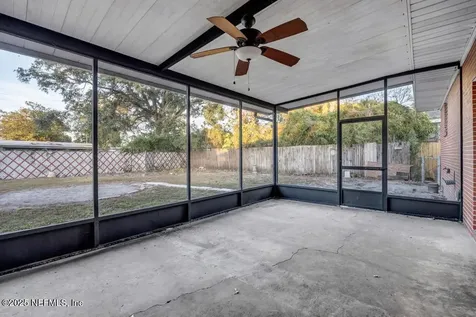 8559 Lamanto Avenue N Jacksonville FL 32211