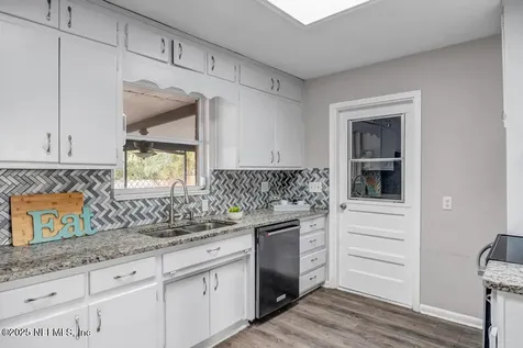 8559 Lamanto Avenue N Jacksonville FL 32211