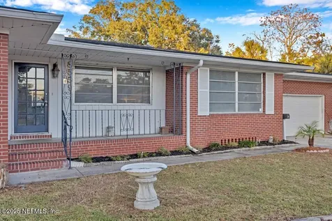 8559 Lamanto Avenue N Jacksonville FL 32211