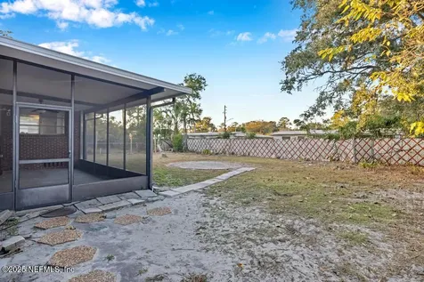 8559 Lamanto Avenue N Jacksonville FL 32211