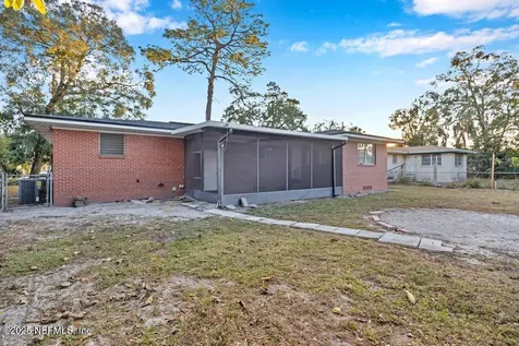 8559 Lamanto Avenue N Jacksonville FL 32211