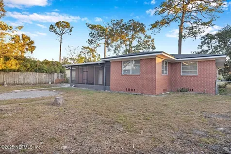 8559 Lamanto Avenue N Jacksonville FL 32211