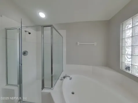 838 Poydras Lane W Jacksonville FL 32218