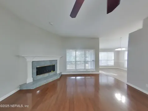 838 Poydras Lane W Jacksonville FL 32218