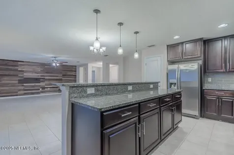 2143 Chandlers Walk Lane Jacksonville FL 32246