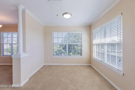 7800 Point Meadows Drive Jacksonville FL 32256