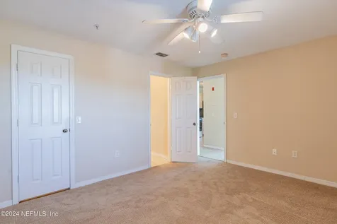 7800 Point Meadows Drive Jacksonville FL 32256