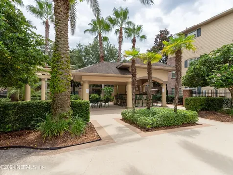 7800 Point Meadows Drive Jacksonville FL 32256