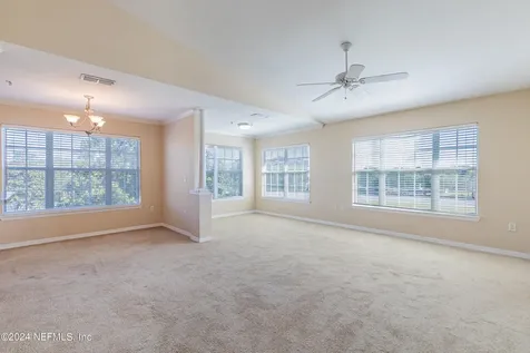 7800 Point Meadows Drive Jacksonville FL 32256