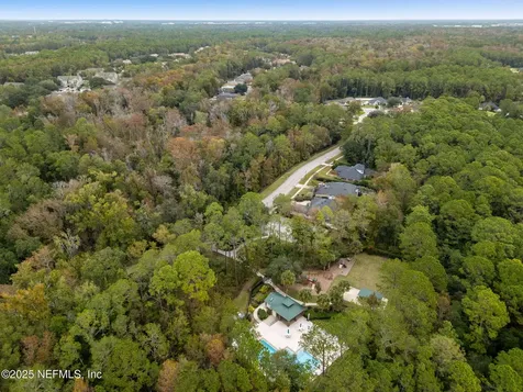 8016 Wandering Deer Court Jacksonville FL 32256