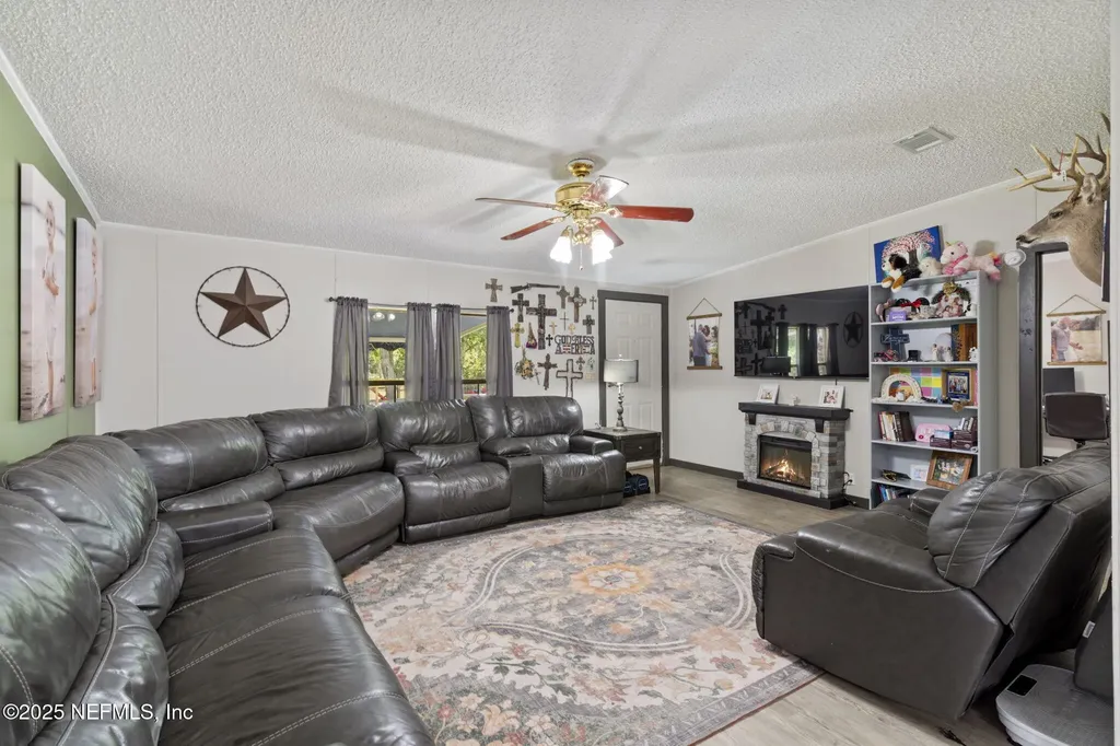 95060 Holmberg Lane Fernandina Beach FL 32034