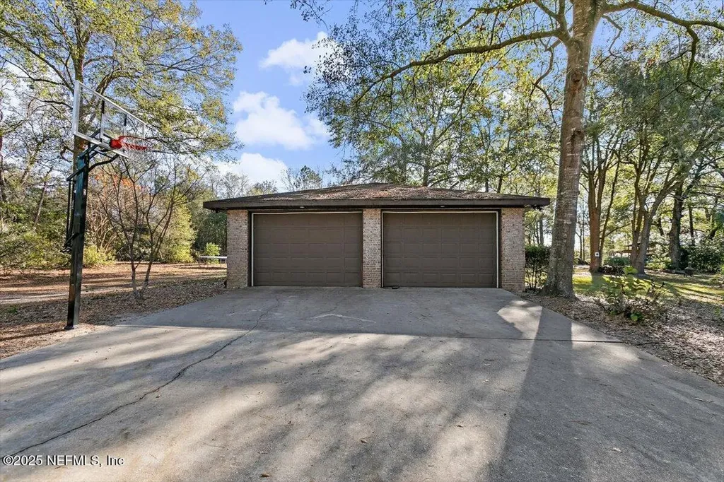 7703 E Yellow Pine Circle Glen St. Mary FL 32040