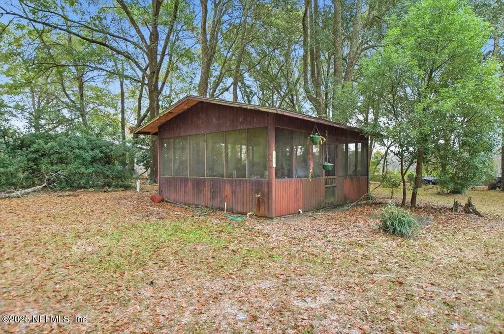 7703 E Yellow Pine Circle Glen St. Mary FL 32040