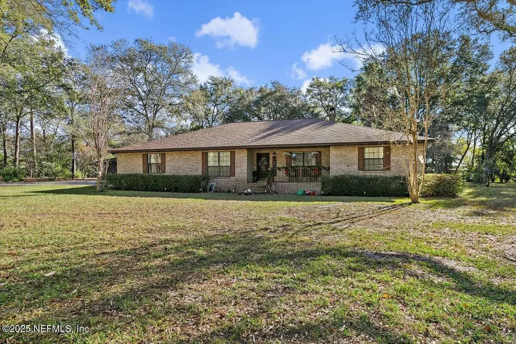 7703 E Yellow Pine Circle Glen St. Mary FL 32040