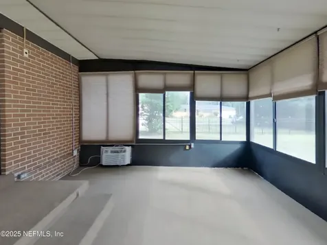 8588 Lamanto Avenue N Jacksonville FL 32211