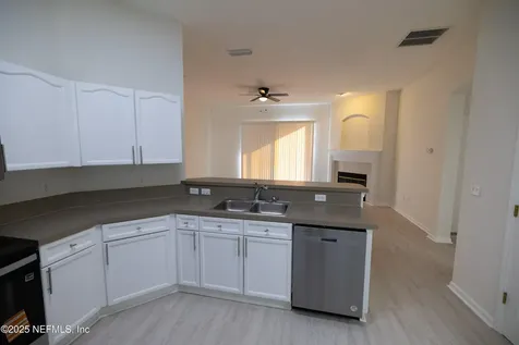 706 Bonaparte Drive Jacksonville FL 32218